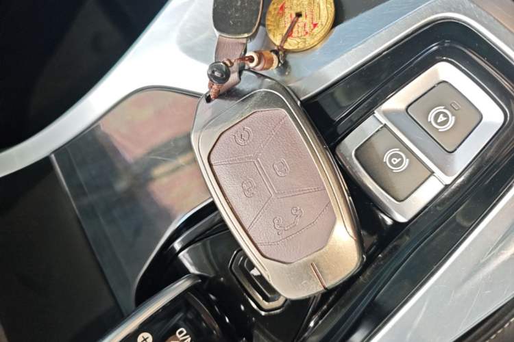 Used Lynk & Co 01 2017 2.0T Two-Wheel Drive Pro Edition Vehicle Key