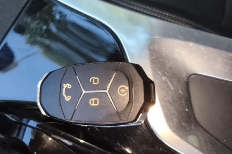 Used Lynk & Co 01 2017 2.0T Two-Wheel Drive Pro Edition Vehicle Key