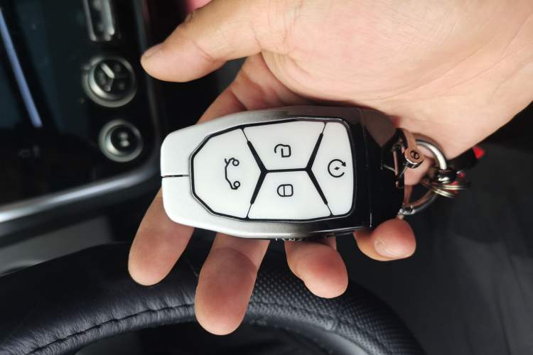 Used Lynk & Co 01 2017 2.0T Two-Wheel Drive Pro Edition Vehicle Key