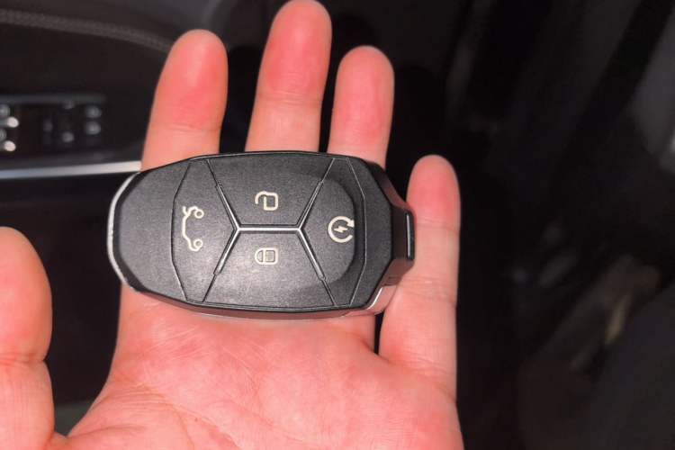 Used Lynk & Co 01 2017 2.0T Two-Wheel Drive Pro Edition Vehicle Key