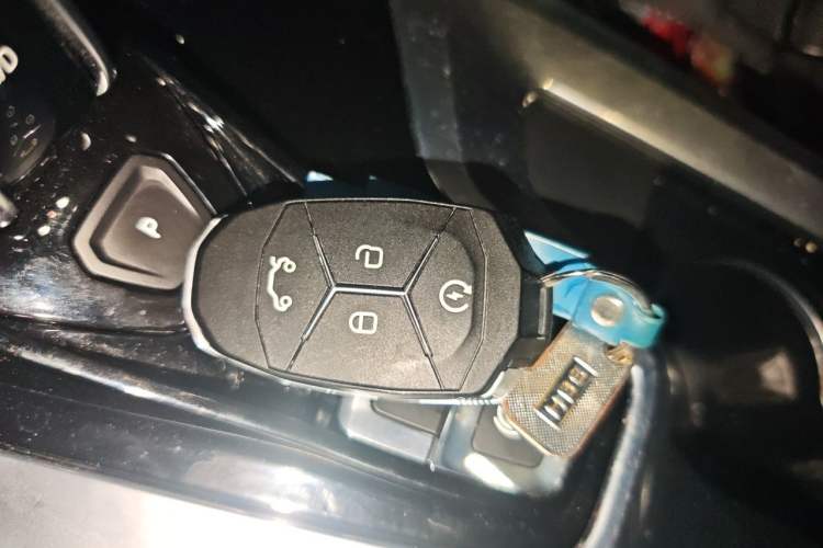 Used Lynk & Co 01 2017 2.0T Two-Wheel Drive Pro Edition Vehicle Key