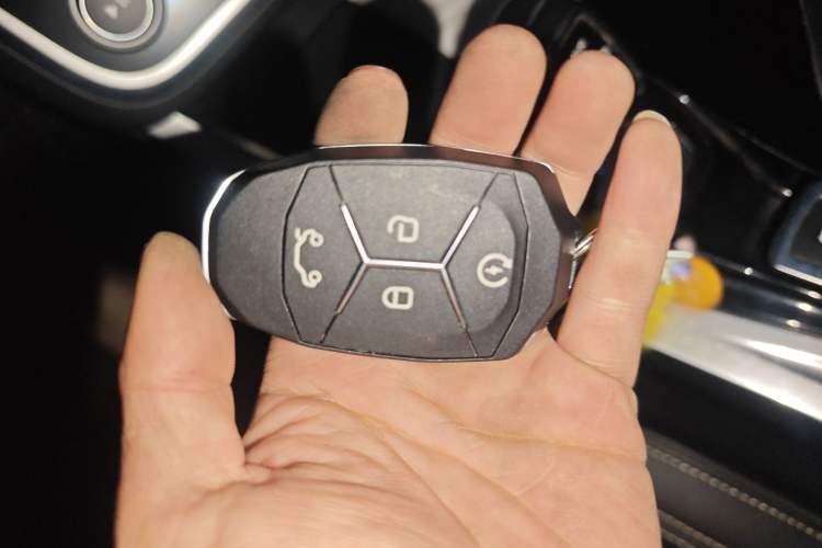 Used Lynk & Co 01 2017 2.0T Two-Wheel Drive Pro Edition Vehicle Key