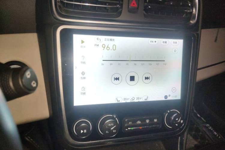 Used Lynk & Co 01 2017 2.0T Two-Wheel Drive Zhaopu Version Audio And AC Panel