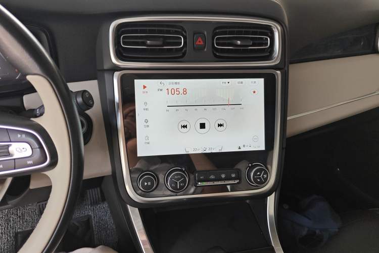 Used Lynk & Co 01 2017 2.0T Two-Wheel Drive Zhaopu Version Audio And AC Panel