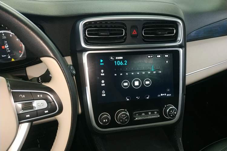 Used Lynk & Co 01 2017 2.0T Two-Wheel Drive Zhaopu Version Audio And AC Panel