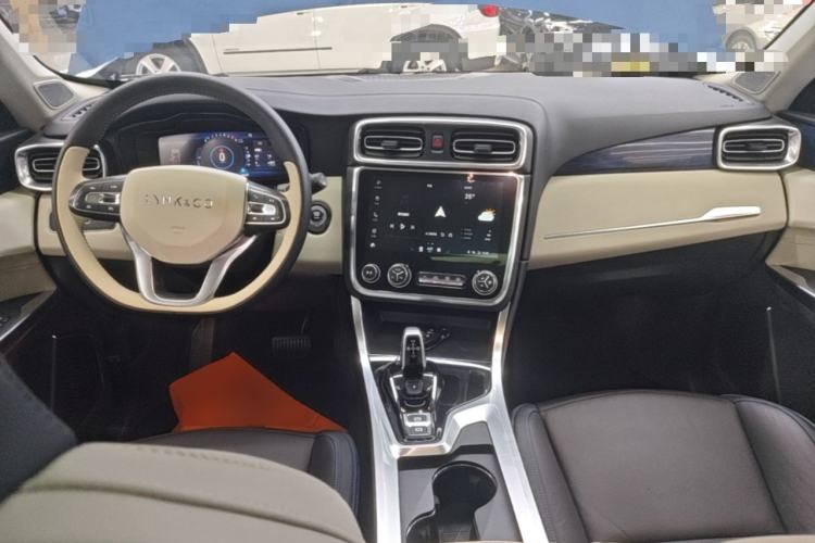 Used Lynk & Co 01 2017 2.0T Two-Wheel Drive Zhaopu Version Center Console