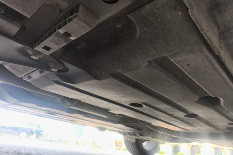 Used Lynk & Co 01 2017 2.0T Two-Wheel Drive Zhaopu Version Chassis Front Left
