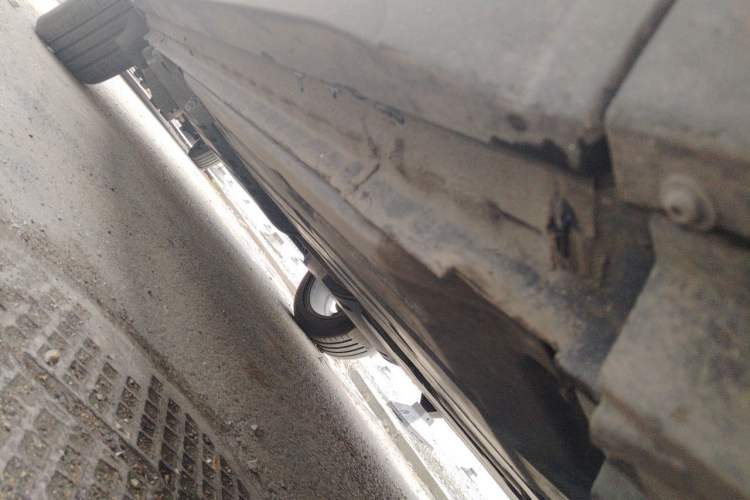 Used Lynk & Co 01 2017 2.0T Two-Wheel Drive Zhaopu Version Chassis Front Right
