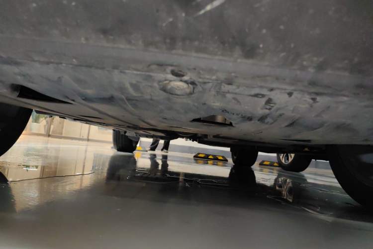 Used Lynk & Co 01 2017 2.0T Two-Wheel Drive Zhaopu Version Chassis Front