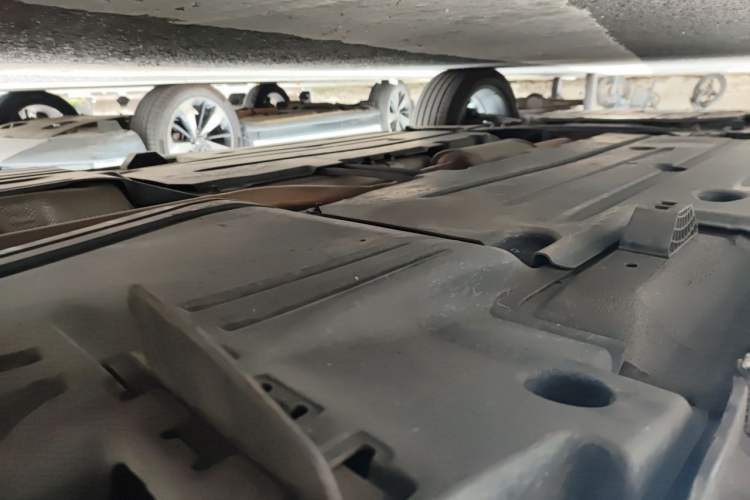 Used Lynk & Co 01 2017 2.0T Two-Wheel Drive Zhaopu Version Chassis Rear Left