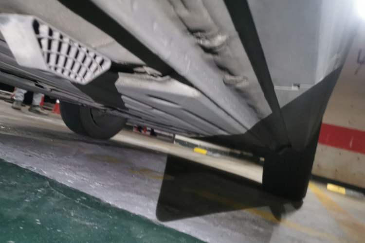 Used Lynk & Co 01 2017 2.0T Two-Wheel Drive Pro Edition Chassis Rear Right