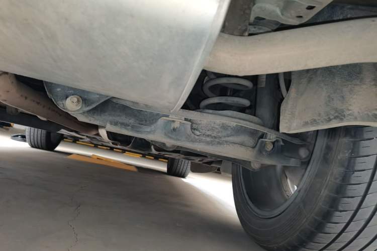 Used Lynk & Co 01 2017 2.0T Two-Wheel Drive Zhaopu Version Chassis Rear Right