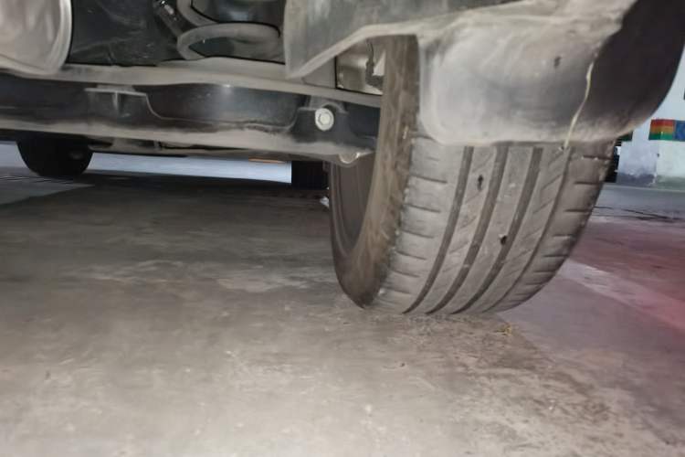 Used Lynk & Co 01 2017 2.0T Two-Wheel Drive Pro Edition Chassis Rear Right