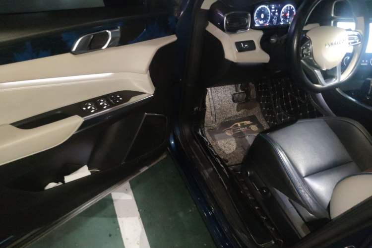 Used Lynk & Co 01 2017 2.0T Two-Wheel Drive Zhaopu Version Driver Seat