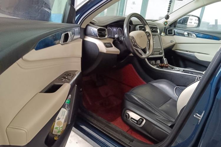 Used Lynk & Co 01 2017 2.0T Two-Wheel Drive Zhaopu Version Driver Seat