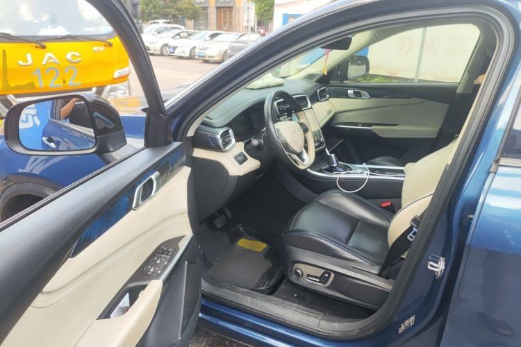 Used Lynk & Co 01 2017 2.0T Two-Wheel Drive Zhaopu Version Driver Seat