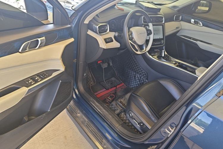 Used Lynk & Co 01 2017 2.0T Two-Wheel Drive Zhaopu Version Driver Seat