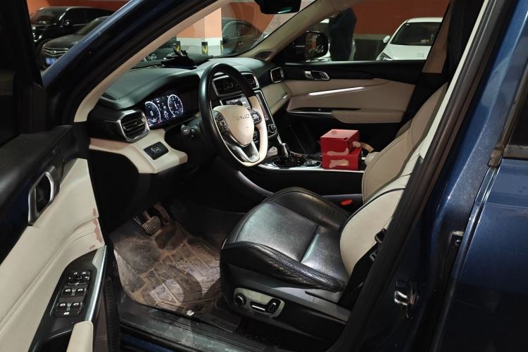 Used Lynk & Co 01 2017 2.0T Two-Wheel Drive Zhaopu Version Driver Seat
