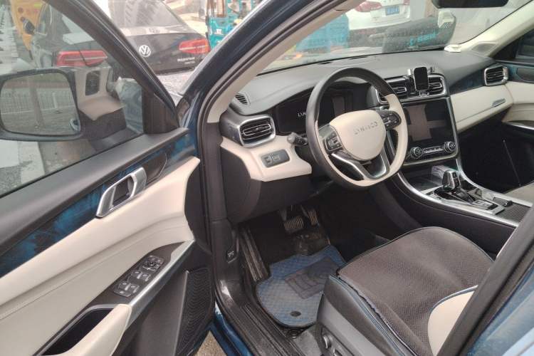 Used Lynk & Co 01 2017 2.0T Two-Wheel Drive Zhaopu Version Driver Seat