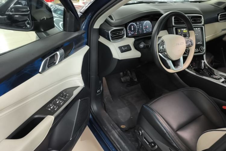 Used Lynk & Co 01 2017 2.0T Two-Wheel Drive Zhaopu Version Driver Seat