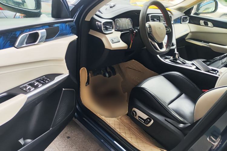 Used Lynk & Co 01 2017 2.0T Two-Wheel Drive Zhaopu Version Driver Seat