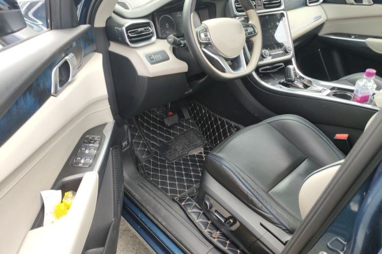 Used Lynk & Co 01 2017 2.0T Two-Wheel Drive Zhaopu Version Driver Seat
