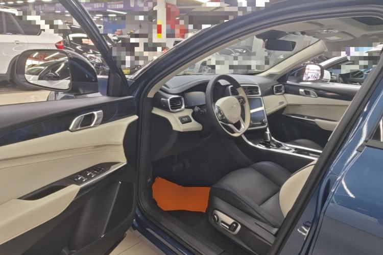 Used Lynk & Co 01 2017 2.0T Two-Wheel Drive Zhaopu Version Driver Seat