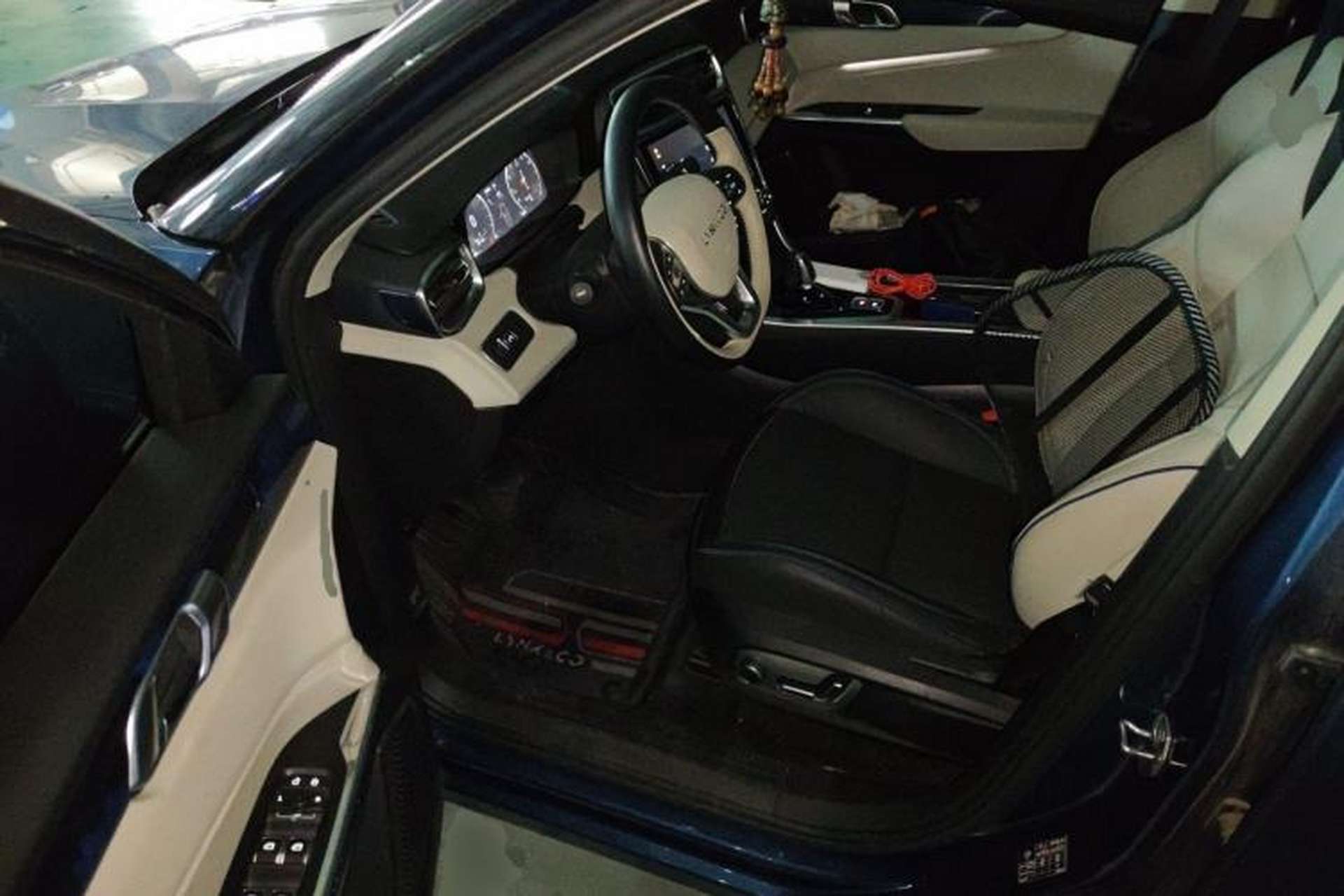 Used Lynk & Co 01 2017 2.0T Two-Wheel Drive Zhaopu Version Driver Seat