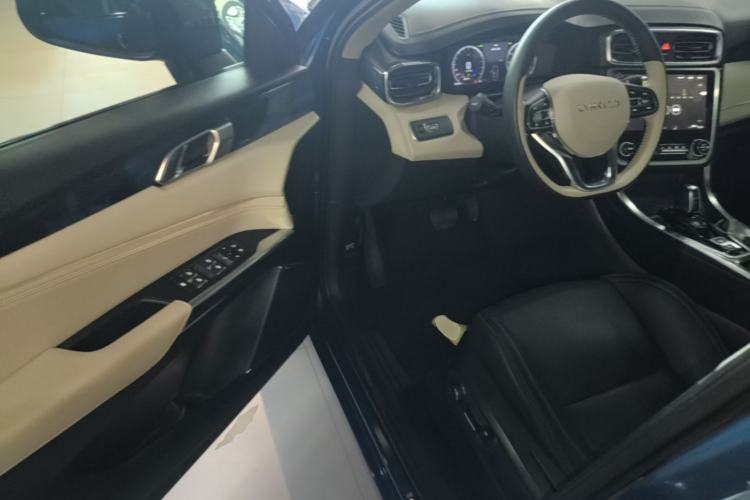 Used Lynk & Co 01 2017 2.0T Two-Wheel Drive Zhaopu Version Driver Seat