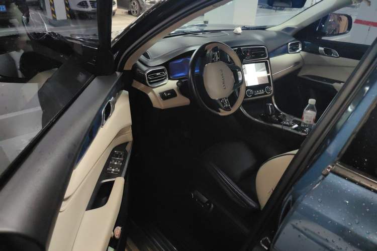 Used Lynk & Co 01 2017 2.0T Two-Wheel Drive Zhaopu Version Driver Seat