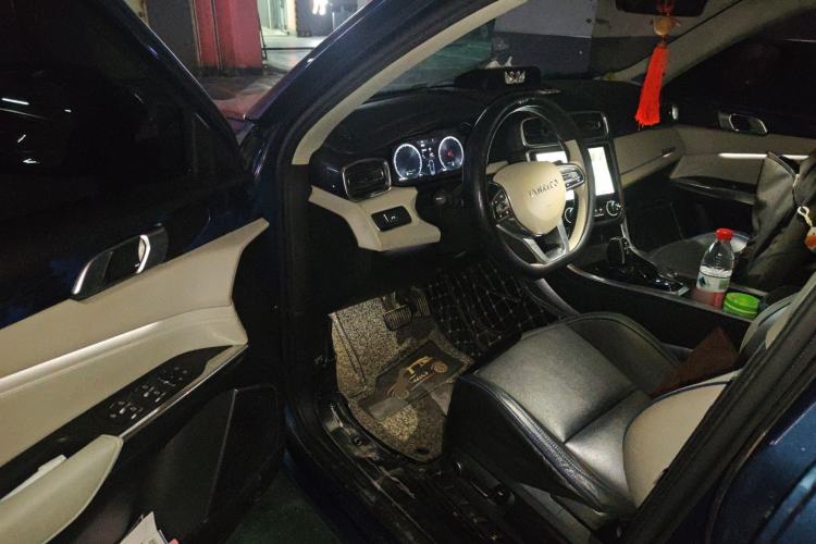 Used Lynk & Co 01 2017 2.0T Two-Wheel Drive Zhaopu Version Driver Seat