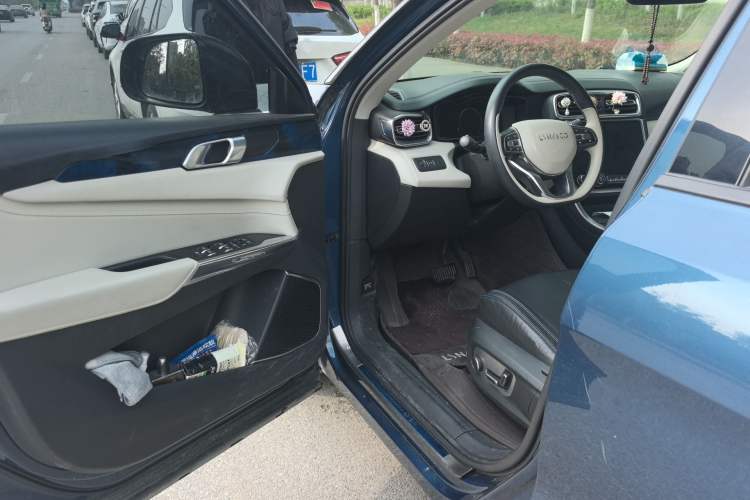 Used Lynk & Co 01 2017 2.0T Two-Wheel Drive Zhaopu Version Driver Seat