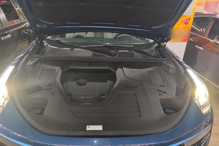 Used Lynk & Co 01 2017 2.0T Two-Wheel Drive Zhaopu Version Engine Bay