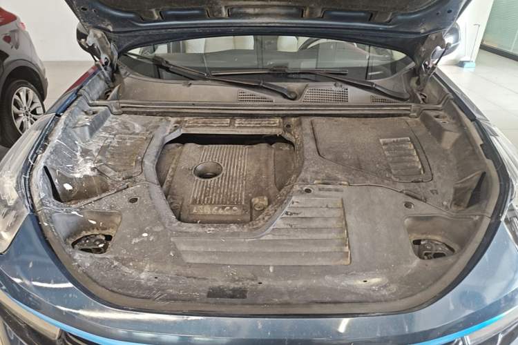 Used Lynk & Co 01 2017 2.0T Two-Wheel Drive Zhaopu Version Engine Bay