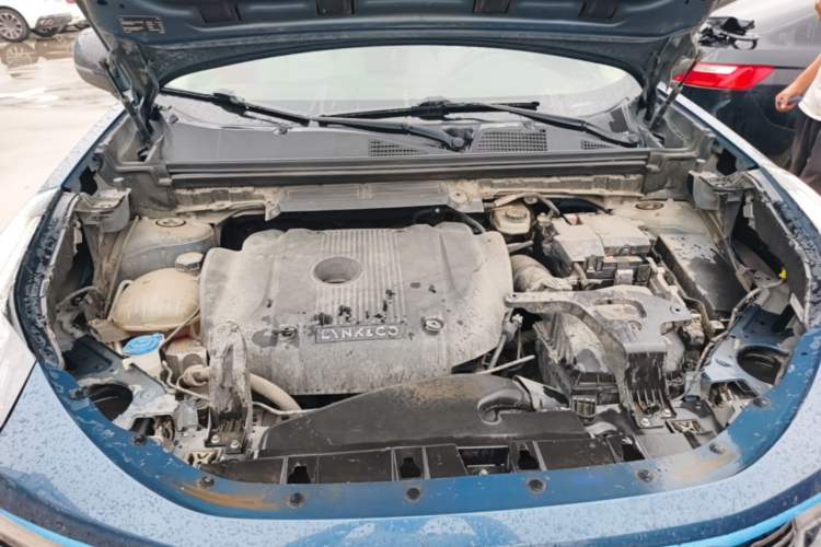 Used Lynk & Co 01 2017 2.0T Two-Wheel Drive Zhaopu Version Engine Bay