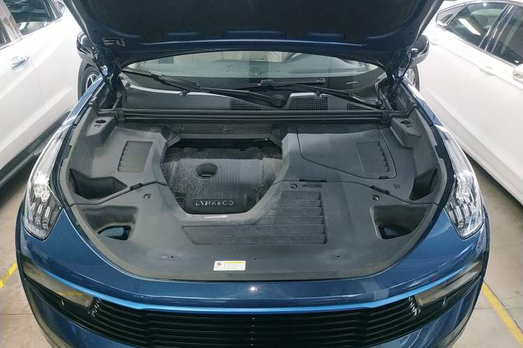 Used Lynk & Co 01 2017 2.0T Two-Wheel Drive Zhaopu Version Engine Bay