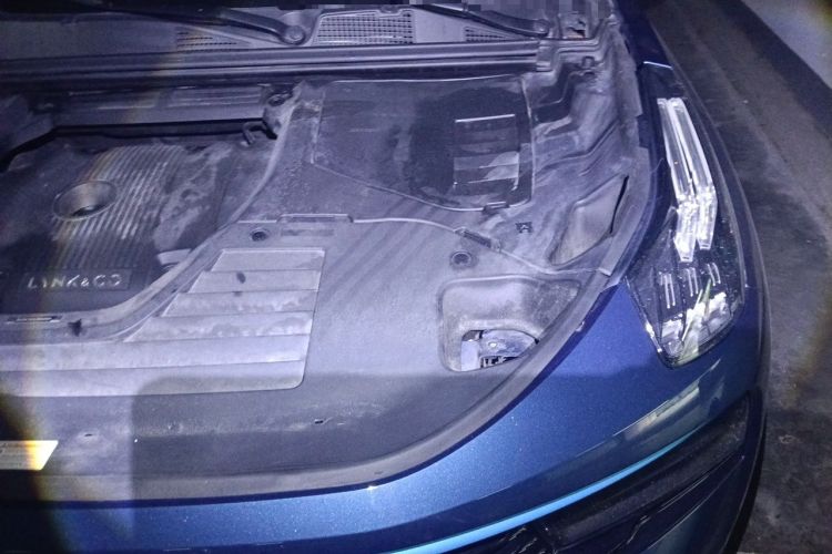 Used Lynk & Co 01 2017 2.0T Two-Wheel Drive Zhaopu Version Engine Bay Left