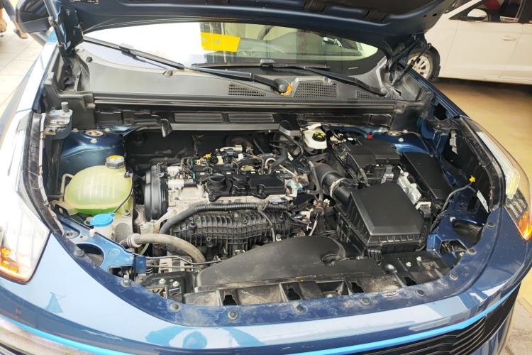 Used Lynk & Co 01 2017 2.0T Two-Wheel Drive Zhaopu Version Engine Bay
