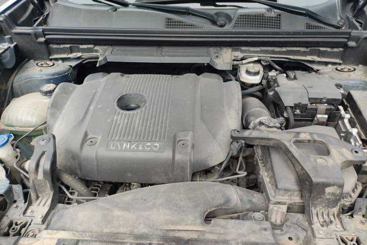 Used Lynk & Co 01 2017 2.0T Two-Wheel Drive Zhaopu Version Engine Bay