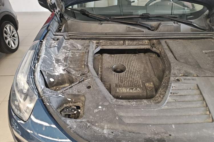 Used Lynk & Co 01 2017 2.0T Two-Wheel Drive Zhaopu Version Engine Bay Right