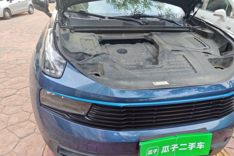 Used Lynk & Co 01 2017 2.0T Two-Wheel Drive Zhaopu Version Engine Bay Right