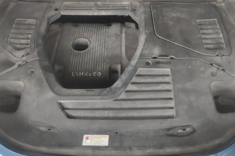 Used Lynk & Co 01 2017 2.0T Two-Wheel Drive Zhaopu Version Engine Bay