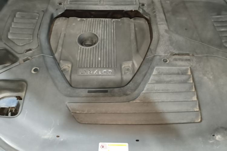 Used Lynk & Co 01 2017 2.0T Two-Wheel Drive Zhaopu Version Engine Bay