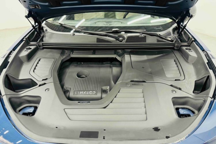 Used Lynk & Co 01 2017 2.0T Two-Wheel Drive Zhaopu Version Engine Bay