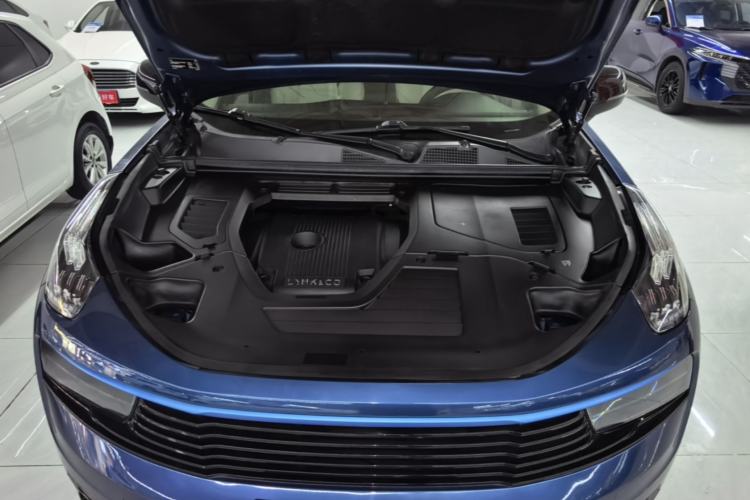 Used Lynk & Co 01 2017 2.0T Two-Wheel Drive Zhaopu Version Engine Bay
