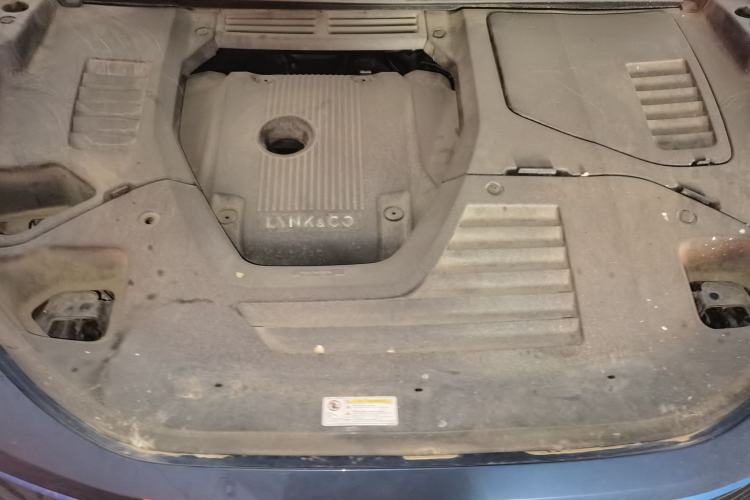 Used Lynk & Co 01 2017 2.0T Two-Wheel Drive Zhaopu Version Engine Bay