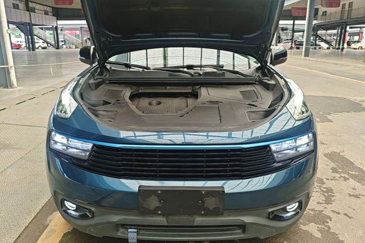 Used Lynk & Co 01 2017 2.0T Two-Wheel Drive Zhaopu Version Engine Bay