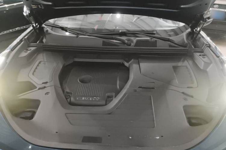 Used Lynk & Co 01 2017 2.0T Two-Wheel Drive Zhaopu Version Engine Bay