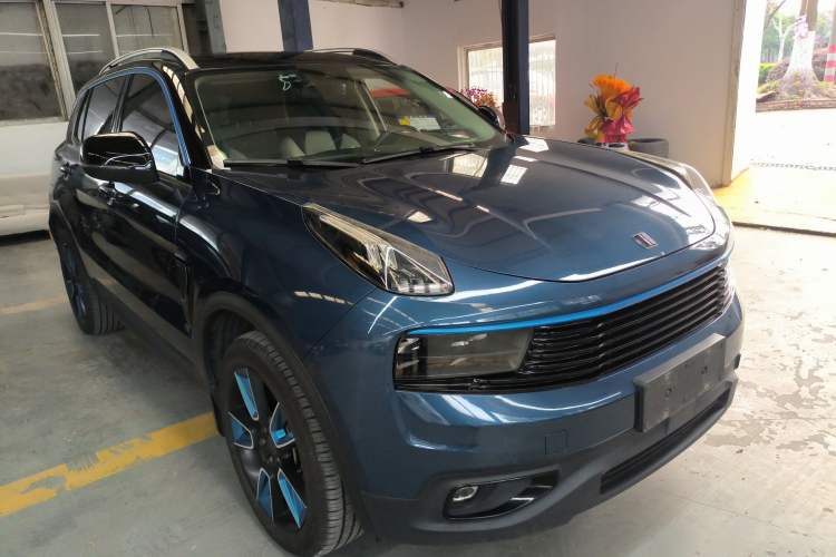 Used Lynk & Co 01 2017 2.0T Two-Wheel Drive Zhaopu Version Exterior 1