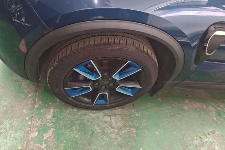 Used Lynk & Co 01 2017 2.0T Two-Wheel Drive Zhaopu Version Exterior 4